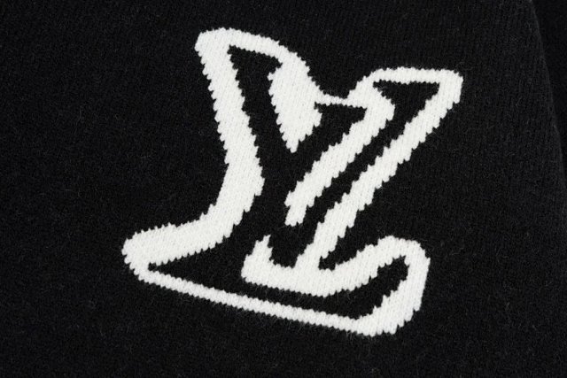 LV Louis Vuitton Sweater: seller detail photo 8