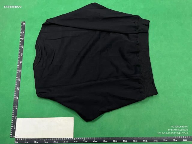 Carhartt Sweatshirt: seller detail photo 3