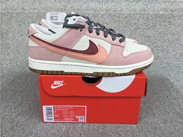Nike Dunk Sneakers: seller detail photo 3