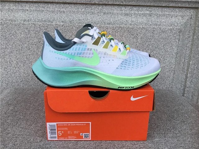 Nike Air Zoom Pegasus 37 Sneakers: seller detail photo 12