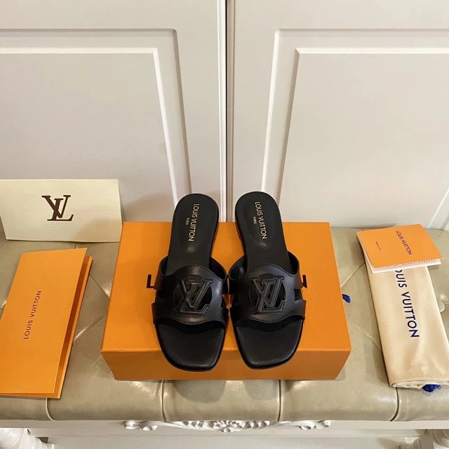 LV Louis Vuitton Slides: seller detail photo 11