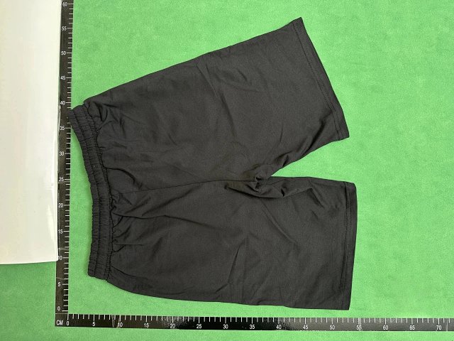 Moncler shorts: seller detail photo 4