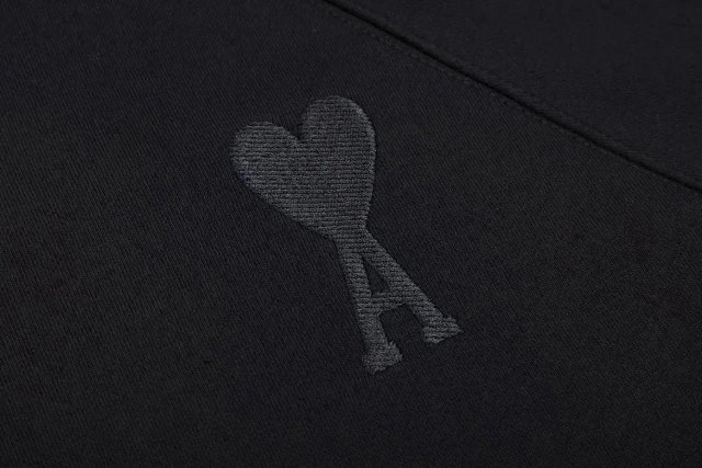 Ami Hoodie: seller detail photo 9