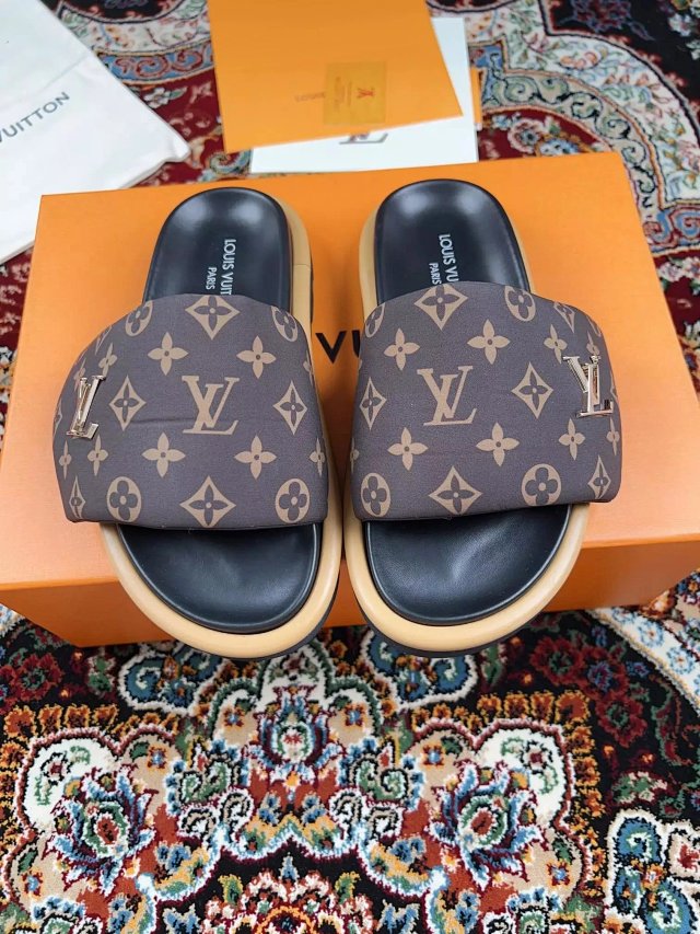 LV Louis Vuitton Slides: seller detail photo 6