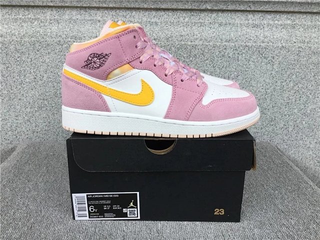 Air Jordan 1 Sneakers: seller detail photo 3