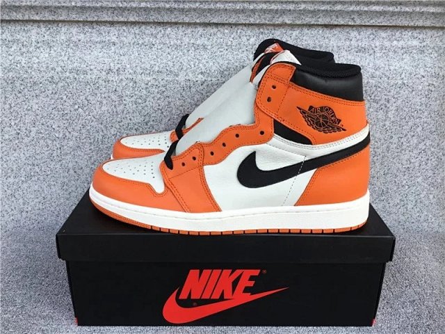 Air Jordan 1 AJ1 Sneakers: seller detail photo 2