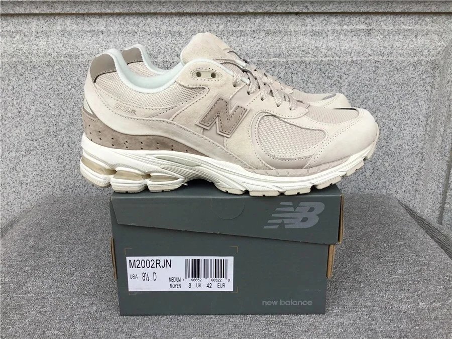 NB2002R New Balance 2002R Sneakers