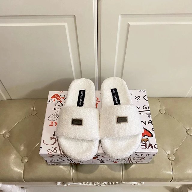 Dolce&Gabbana Slides: seller detail photo 1