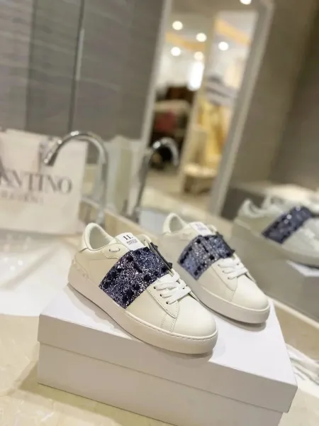 Valentino Rockstud Spike Crystal-Embellished White Leather Sneakers - 7