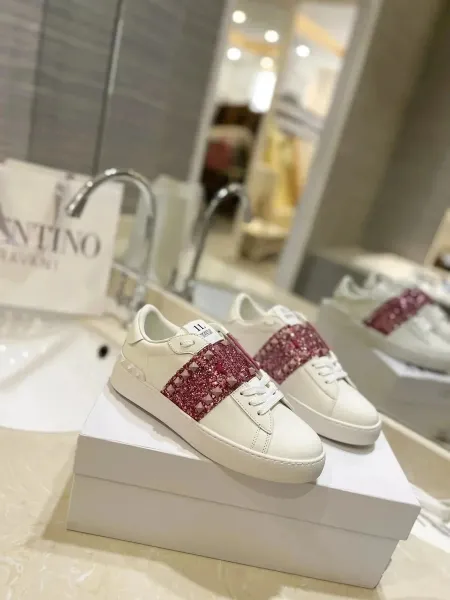 Valentino Rockstud Spike Crystal-Embellished White Leather Sneakers - 9