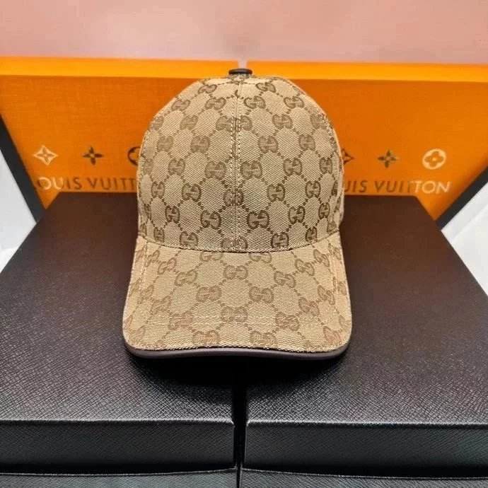 GUCCI hat