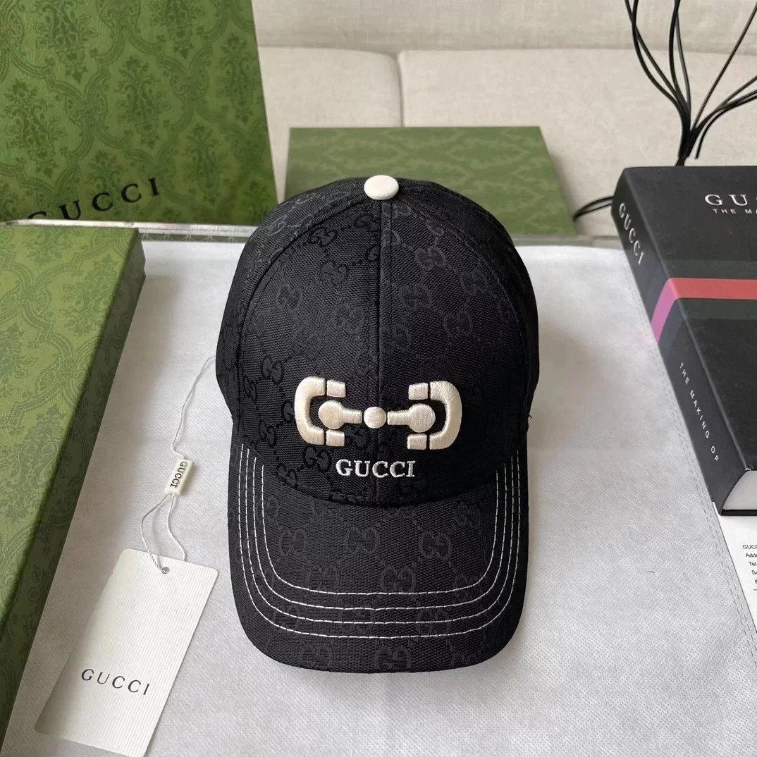 GUCCI hat