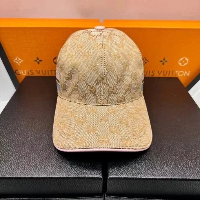 GUCCI hat