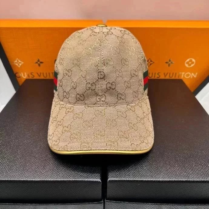 GUCCI hat