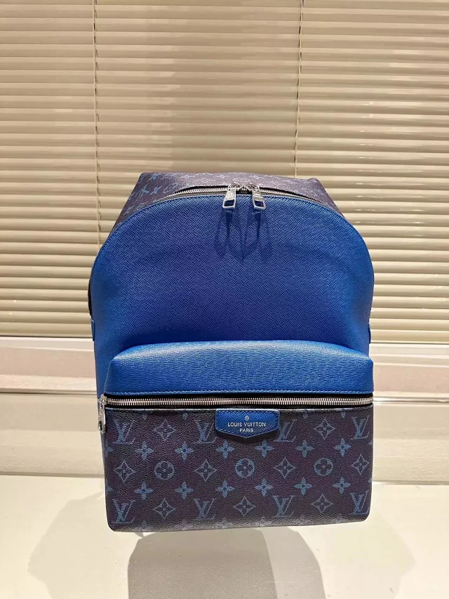 Louis Vuitton Backpacks Monogram backpack with front zip pocket product detail image 12