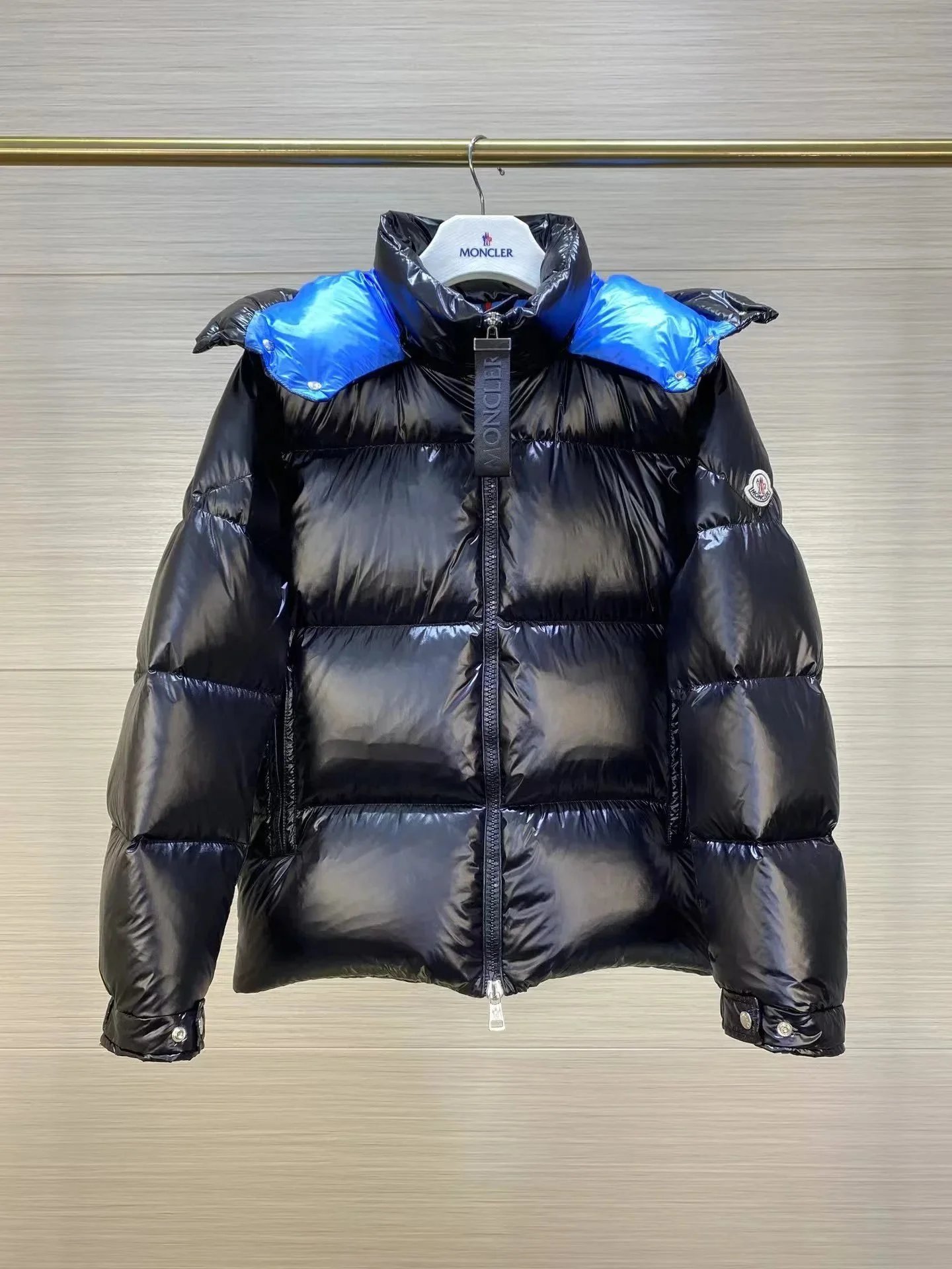 Moncler Down Jackets Shiny quilted puffer styles image 9