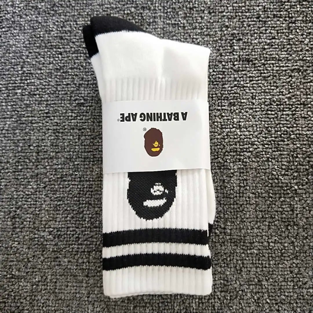 A Bathing Ape Socks Ribbed crew with Head logo — 3