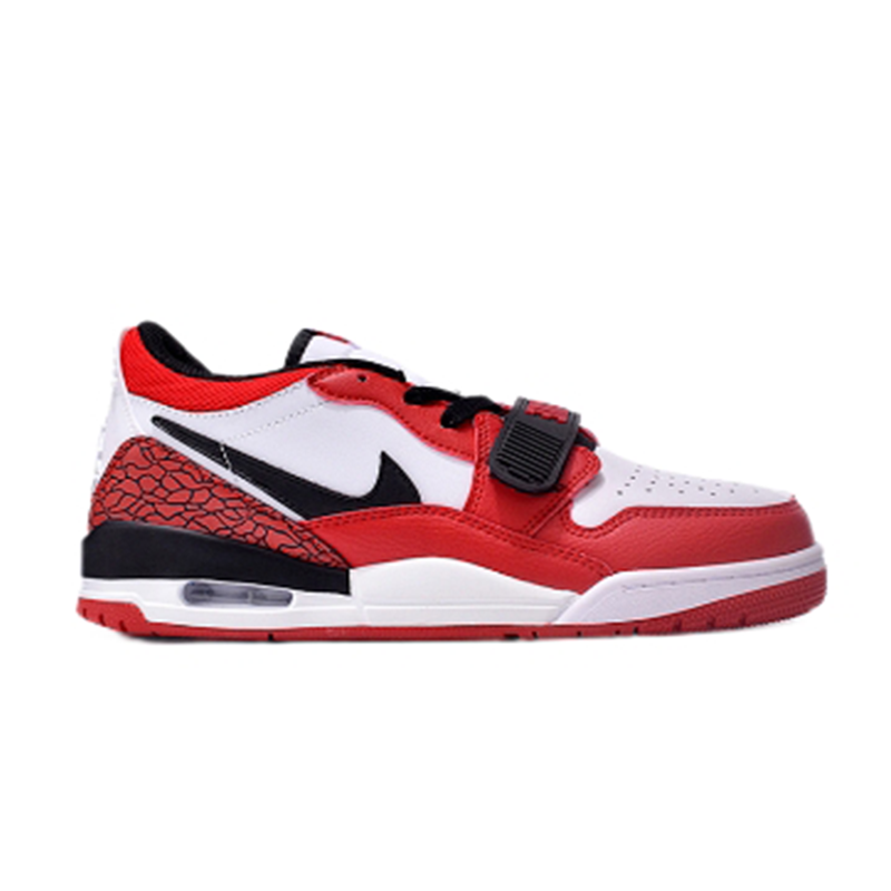 LeBron 18 Legacy 312 Low GS Chicago Red