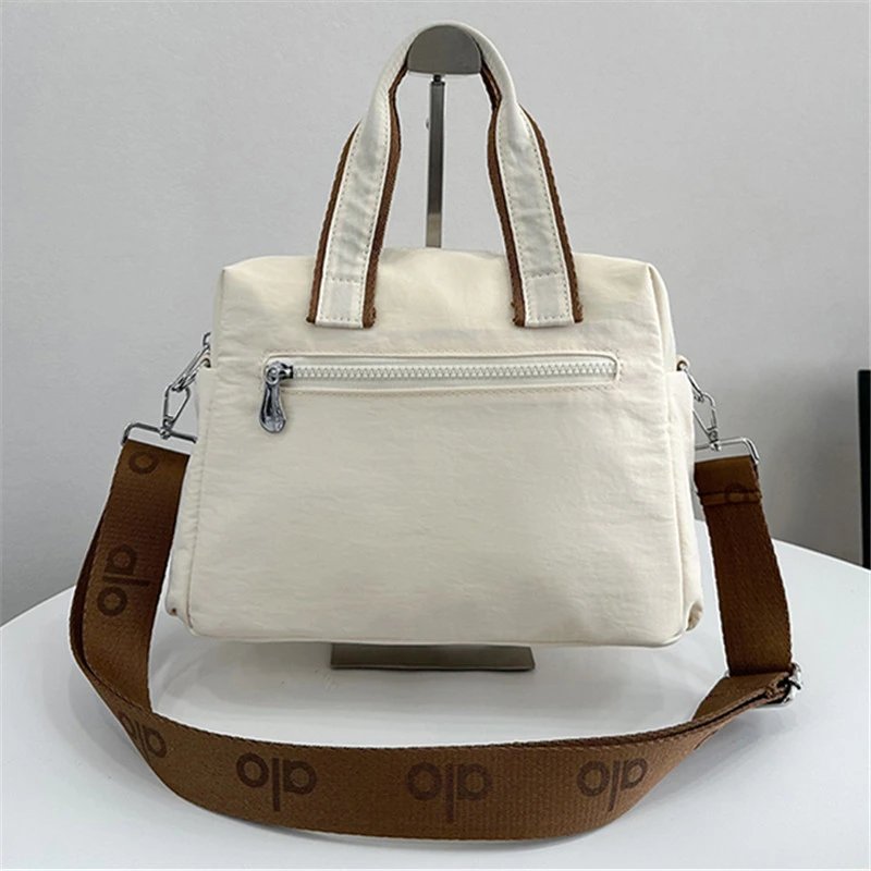 Alo Travel Bags Logo-print duffel bag with detachable shoulder strap image 2