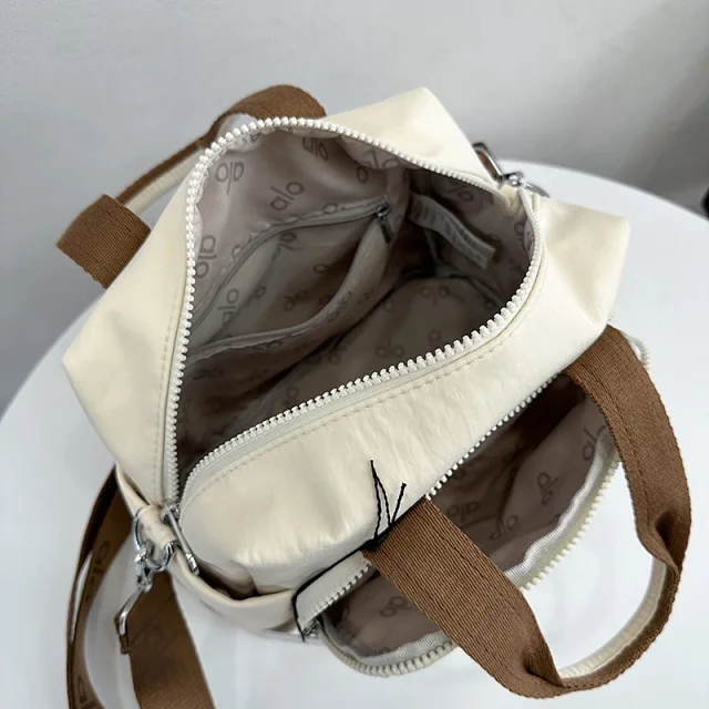 Alo Travel Bags Logo-print duffel bag with detachable shoulder strap product detail image 25