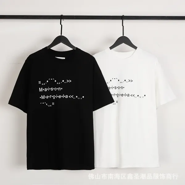 Maison Margiela Tabi Print Black T-Shirt - 38