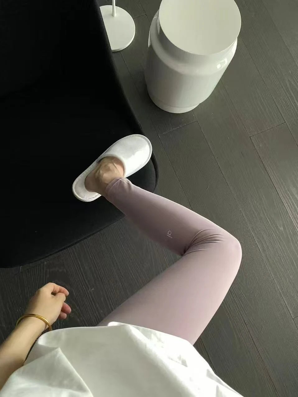Alo High-Waist Yoga Leggings photo 3