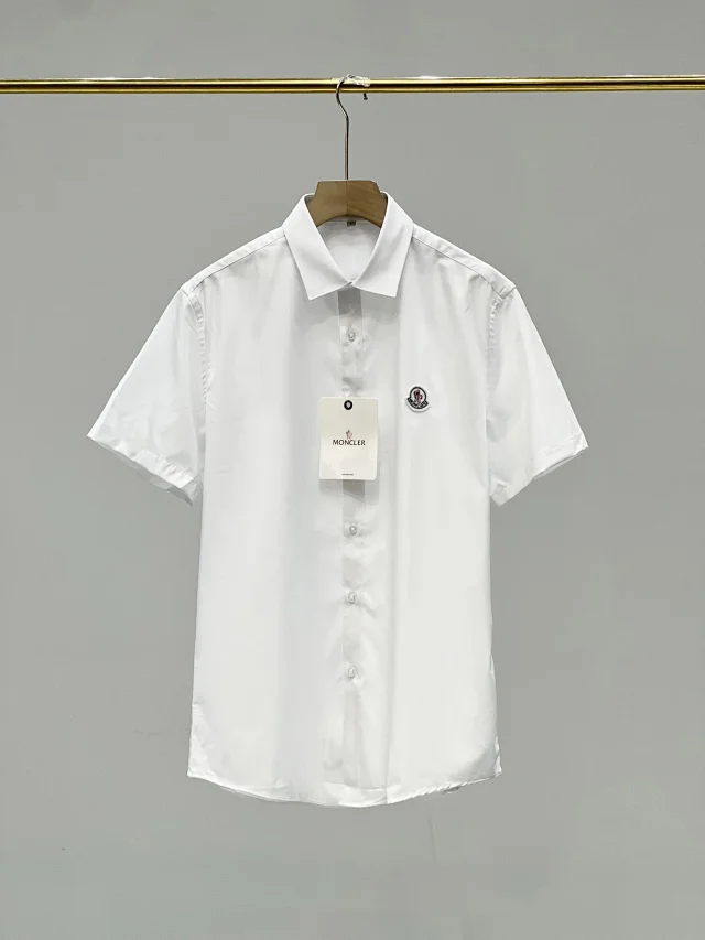 Moncler Shirts Button-Up Logo-Patch Shirt product detail image 13