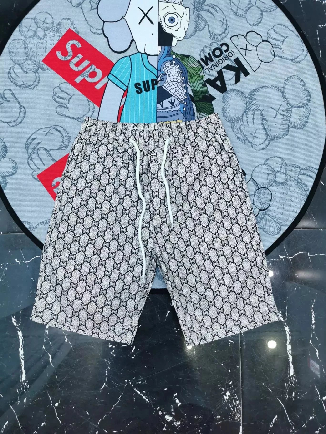 Gucci Shorts Drawstring with logo-print or side-stripe designs — MMJ-14
