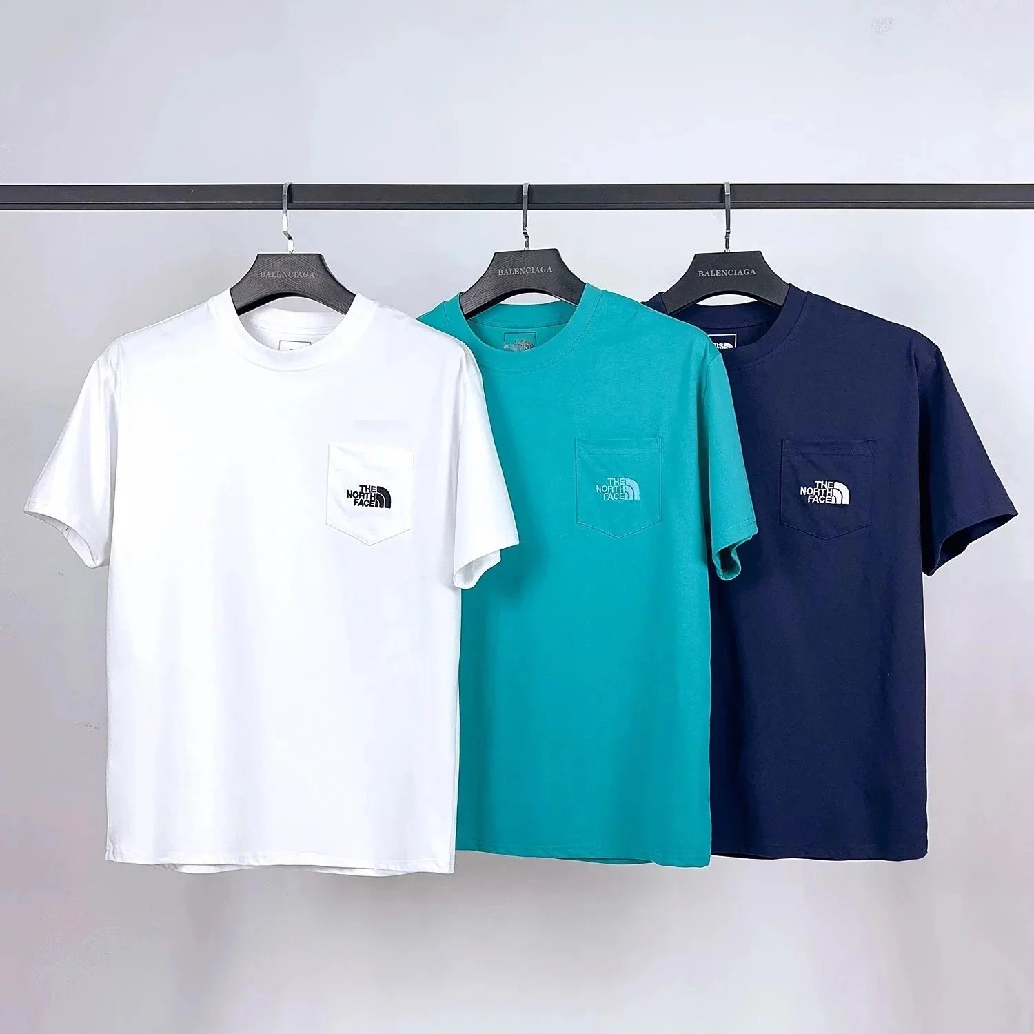 The North Face T-Shirts Short-Sleeve Logo Print image 4