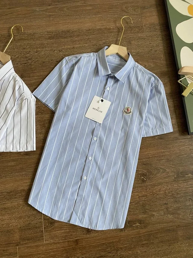 Moncler Shirts Button-Up Logo-Patch Shirt product detail image 4