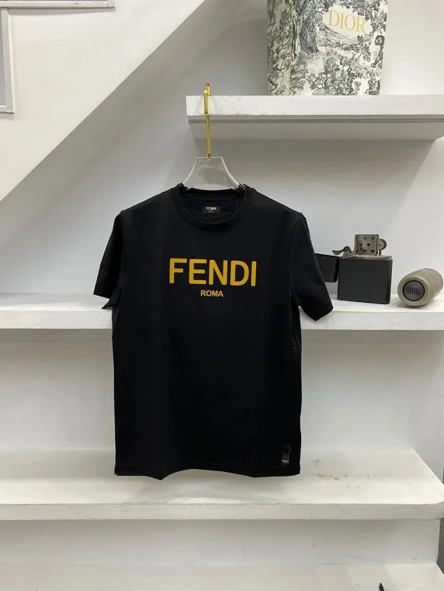 Fendi T-Shirts Short-Sleeve Graphic T-Shirt product detail image 7