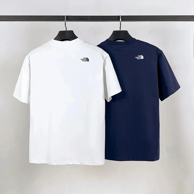 The North Face T-Shirts Short-Sleeve Logo Print product detail image 11