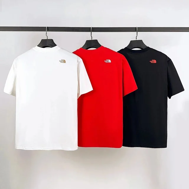 The North Face T-Shirts Short-Sleeve Logo Print product detail image 19