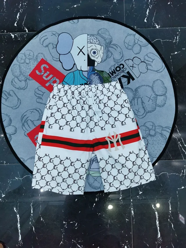 Gucci Shorts Drawstring with logo-print or side-stripe designs product detail image 14