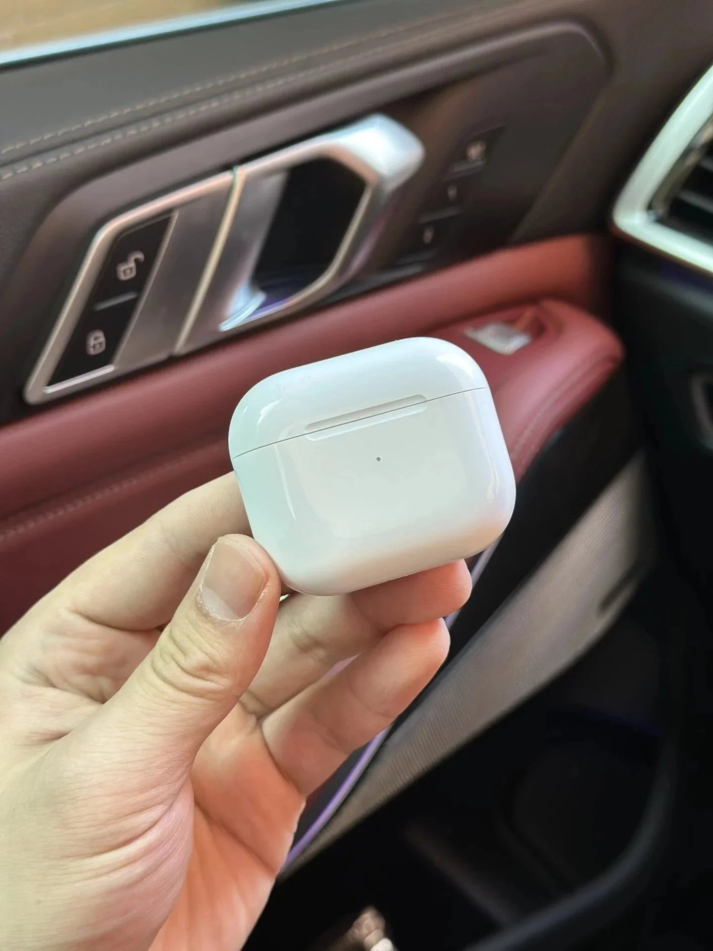 Apple AirPods