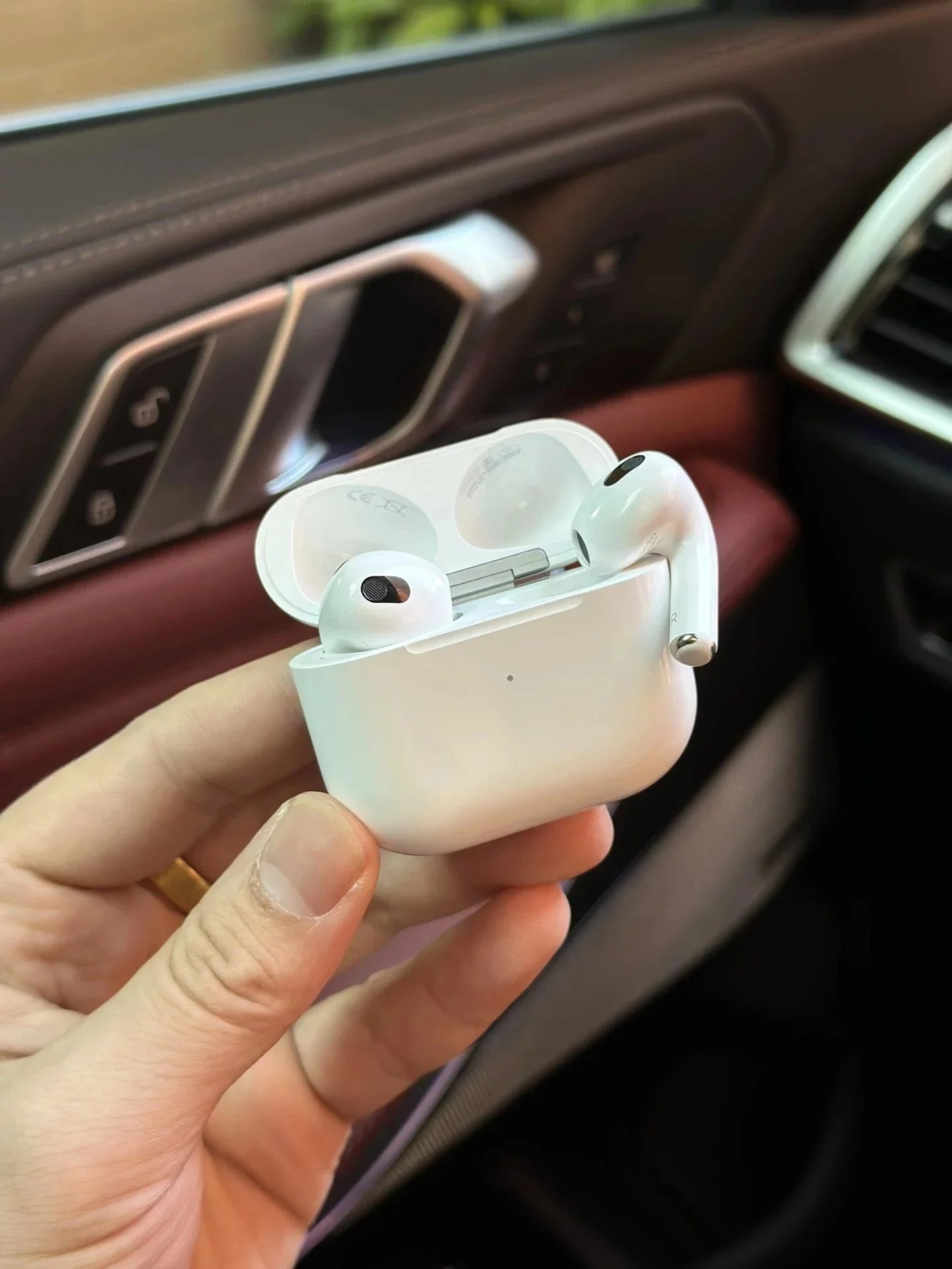 Apple AirPods