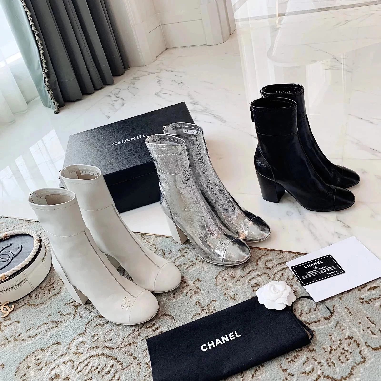 代购版本CHANEL香奈儿香奶奶C家2023秋季新款粗跟后拉链圆头亮皮短靴百搭及踝靴网红同款小红书爆款时尚复古百搭显瘦显腿长增高超轻柔软舒适 2