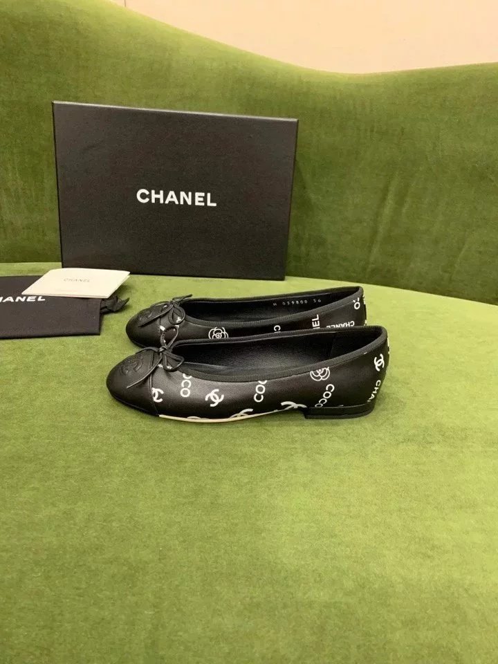 代购版本CHANEL香奈儿女鞋2023秋季新款C家法式小香风山茶花蝴蝶结平底芭蕾舞鞋黑白拼色印花字母logo单鞋一脚蹬懒人乐福鞋小红书爆款现货包邮 4