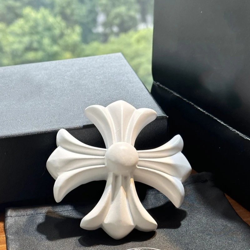 Vintage Chrome Hearts Cross Flower Resin Desktop Paperweight Home Decor Study Paperweight Gift