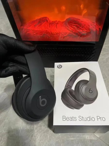 Beats Studio Pro Midnight Blue Over-Ear Headphones - 6