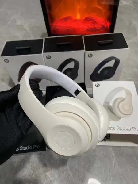 Beats Studio Pro Midnight Blue Over-Ear Headphones - 9
