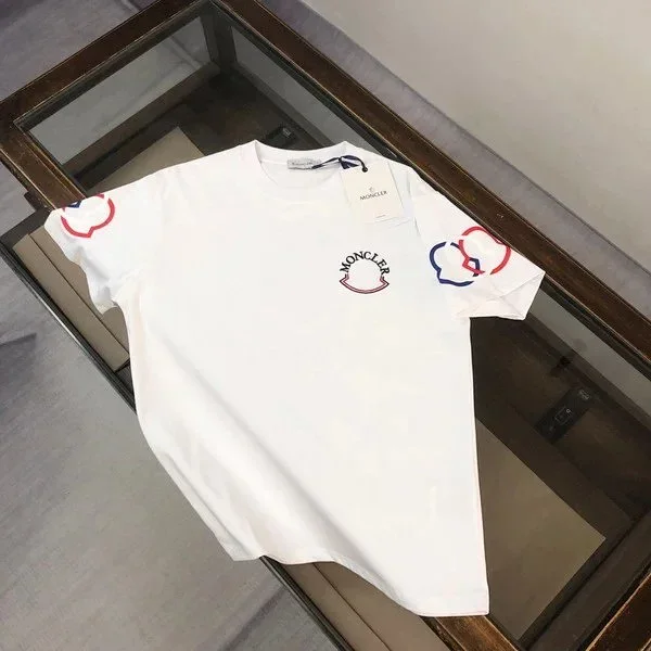 Burberry T-Shirts Short-sleeve logo graphic T-shirt product detail image 9