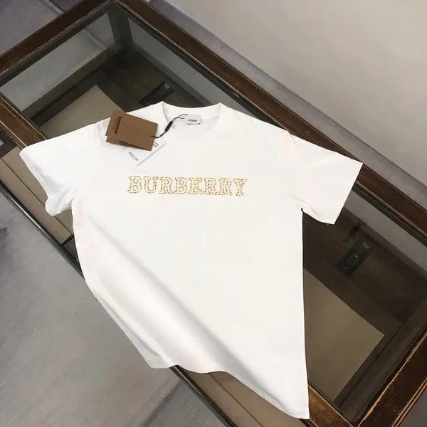 Burberry T-Shirts Short-sleeve logo graphic T-shirt product detail image 4