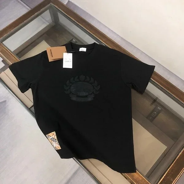 Burberry T-Shirts Short-sleeve logo graphic T-shirt product detail image 3