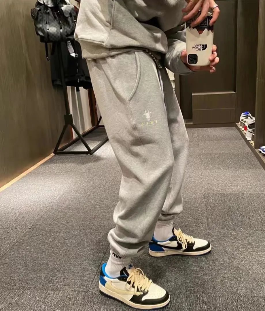 Off-White x Nike Air Jordan 1 Low 'The Ten' Collection Sneakers - 3