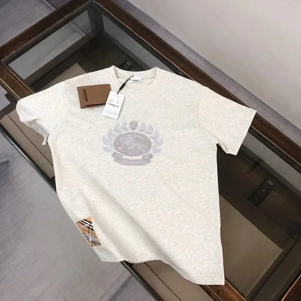 Burberry T-Shirts Short-sleeve logo graphic T-shirt product detail image 2