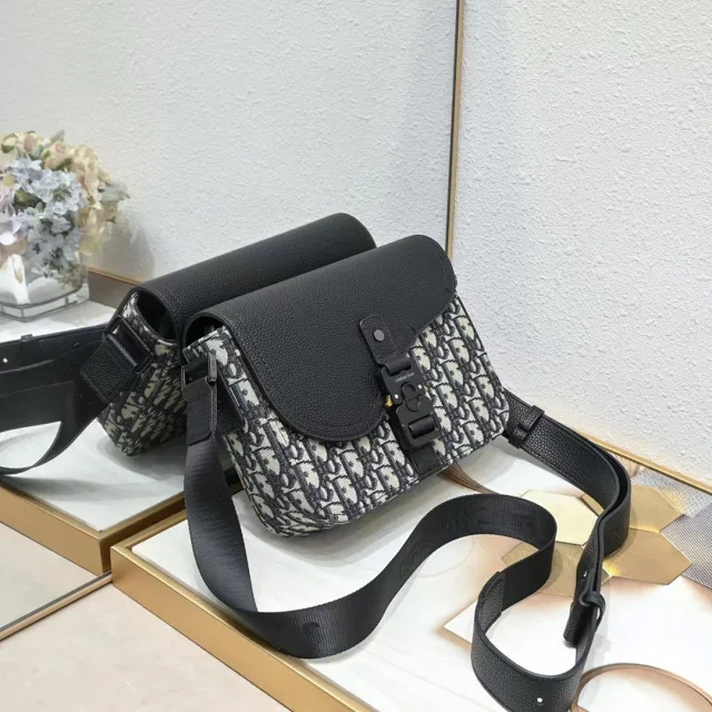 Dior Crossbody Bags Oblique-pattern flap bag with buckle closure product detail image 12