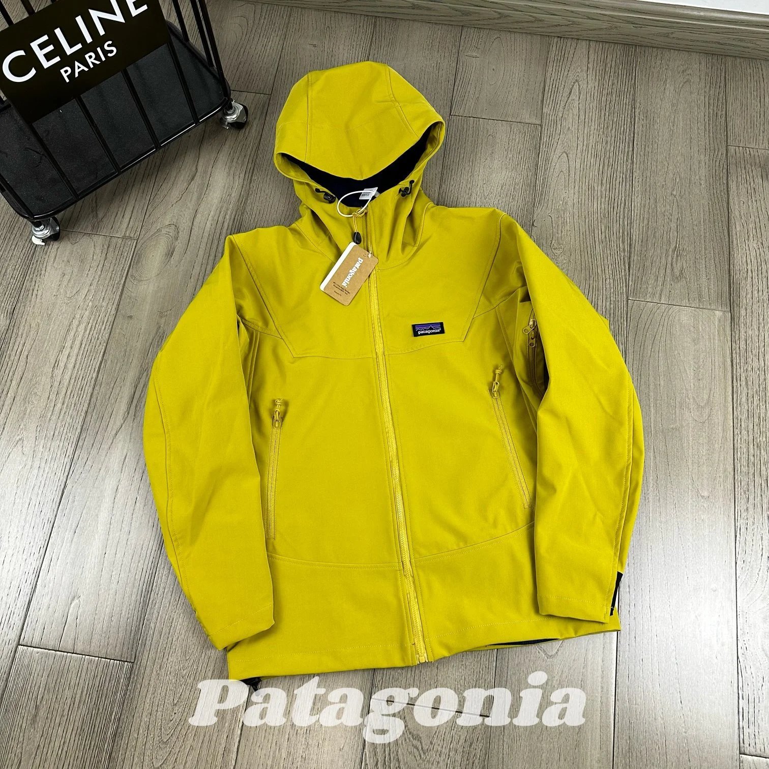 Patagonia Tres 3L Summit Series Jacket Lime Green Outerwear - 6