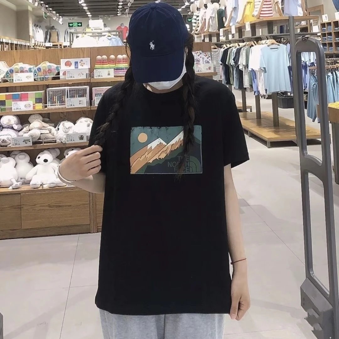 The North Face Graphic Box Logo T-Shirt White Tops.t Shirts - 5