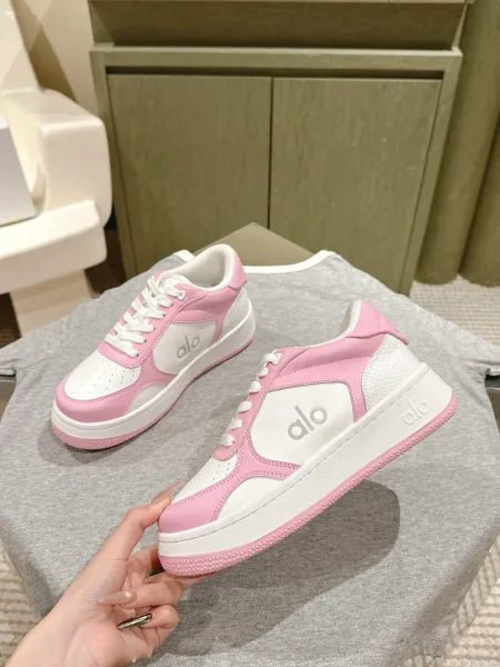 Alo Yoga Studio Sneakers Pink and White Sneakers - 10